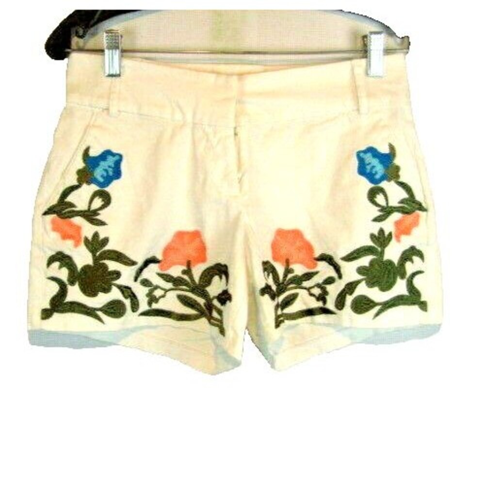 Womens NWOT Crown & Ivy White Cotton Shorts w Embroidery  sz 2(30x4x8.5R)